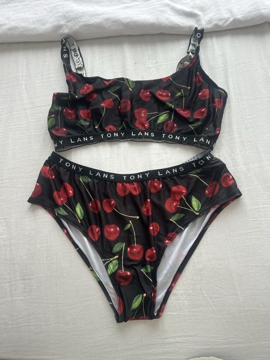 Бански Roxy, Tony Lans