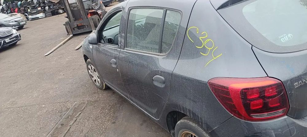 Dezmembrari / Dezmembrez Dacia Sandero 2 0.9 TCE H4B408 cutie viteze manuală cod culoare TEKNA