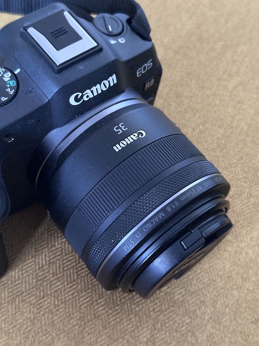 Canon RF 35mm F1.8 Macro IS STM