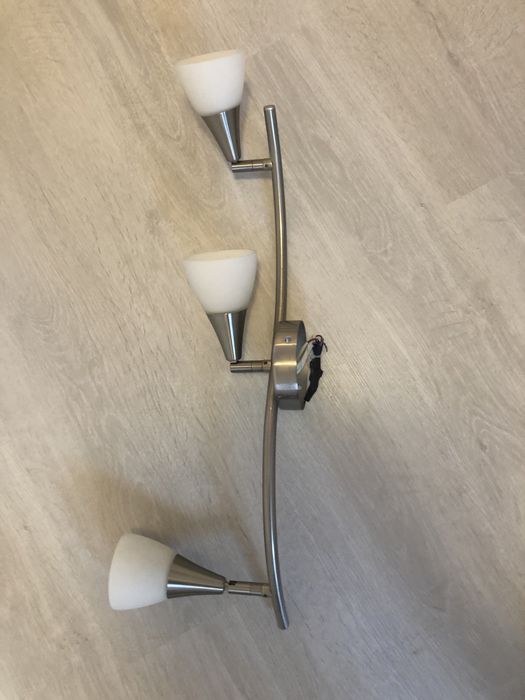 Vand Lustra cu 3 Brate Flexibile