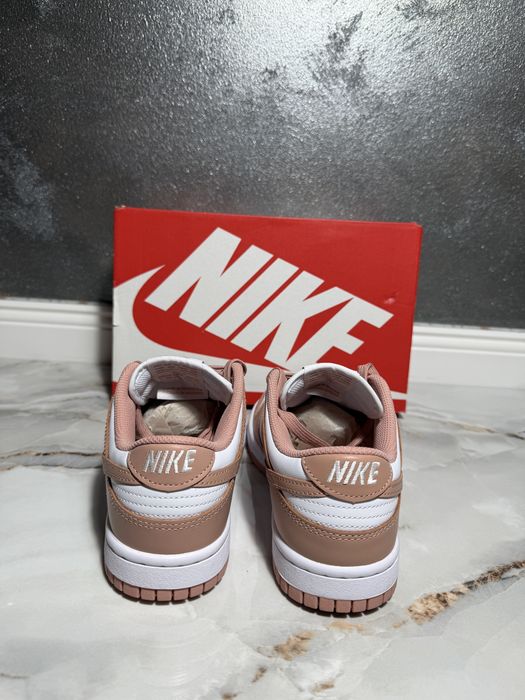 Nike Dunk Low Rose Whisper