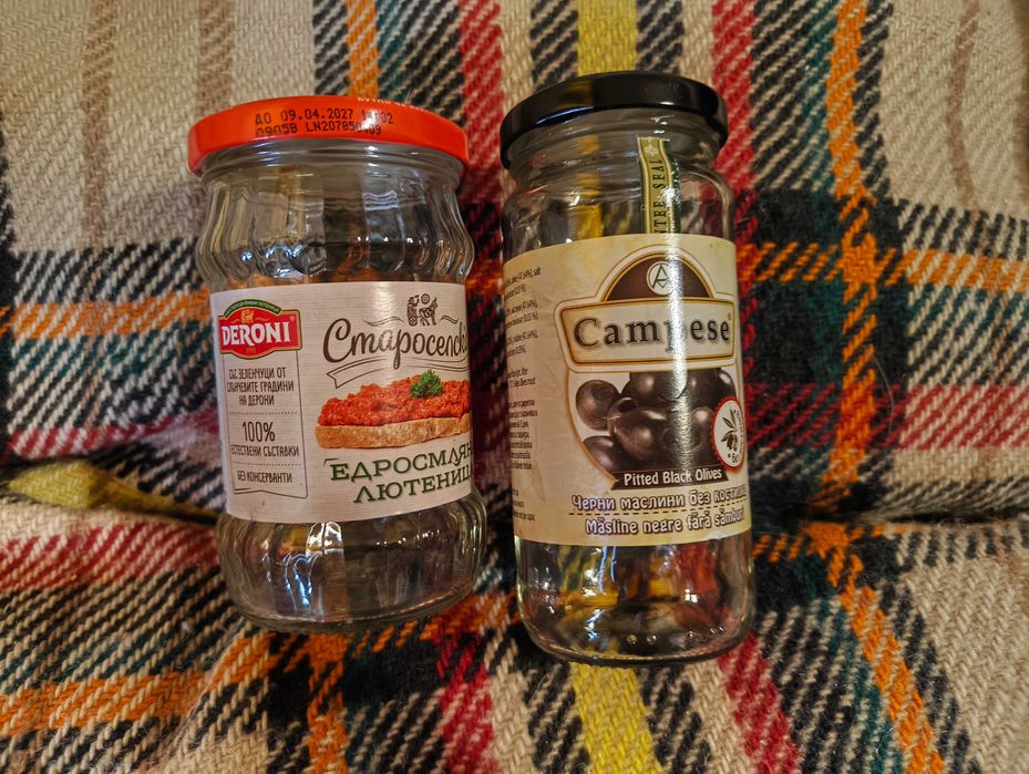 Буркани от лютеница