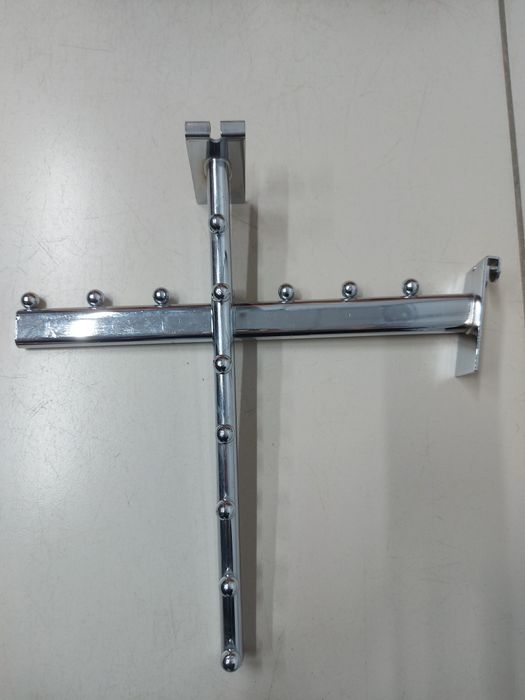 Продам кронштейны на сетку