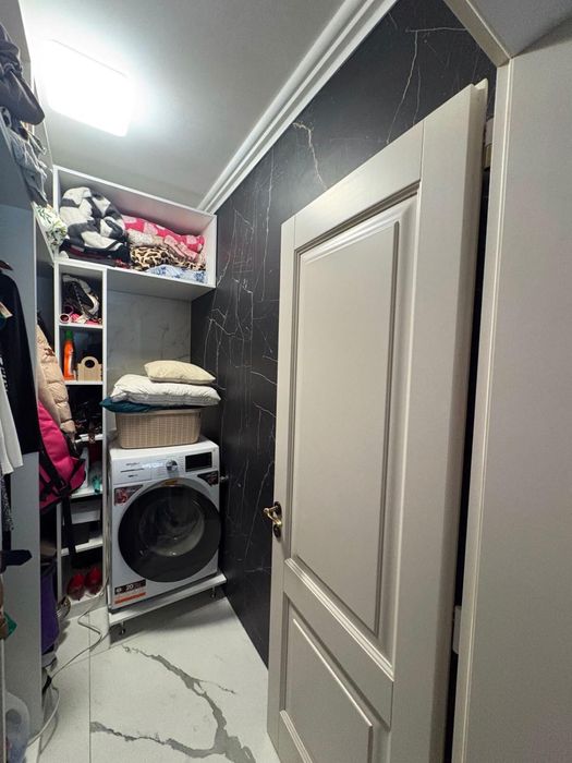 Persoană fizică Vând apartament cu 3 camere, urgent!