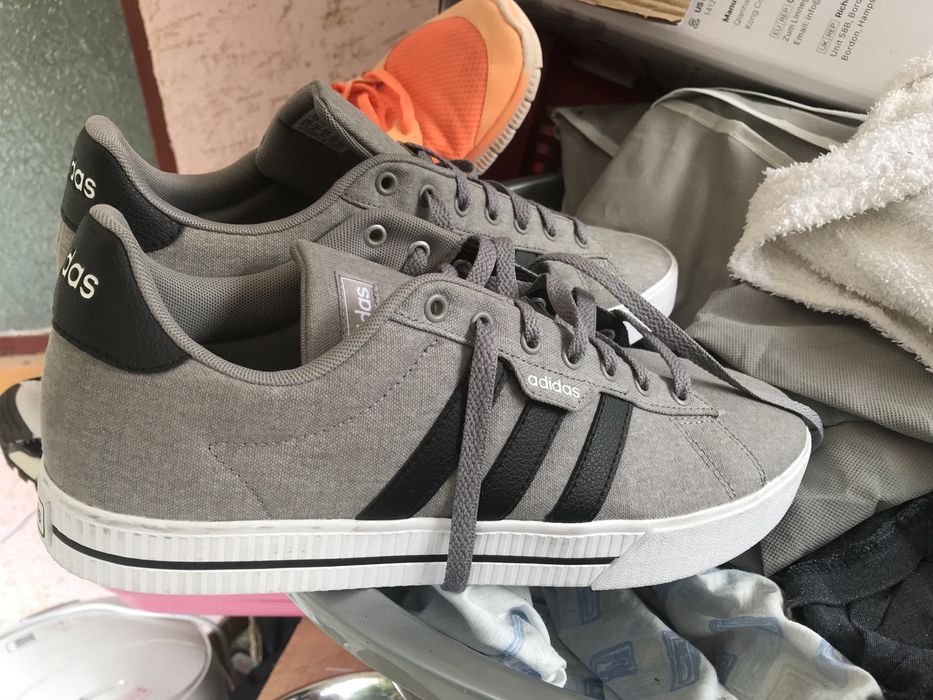 Adidas marimea 46