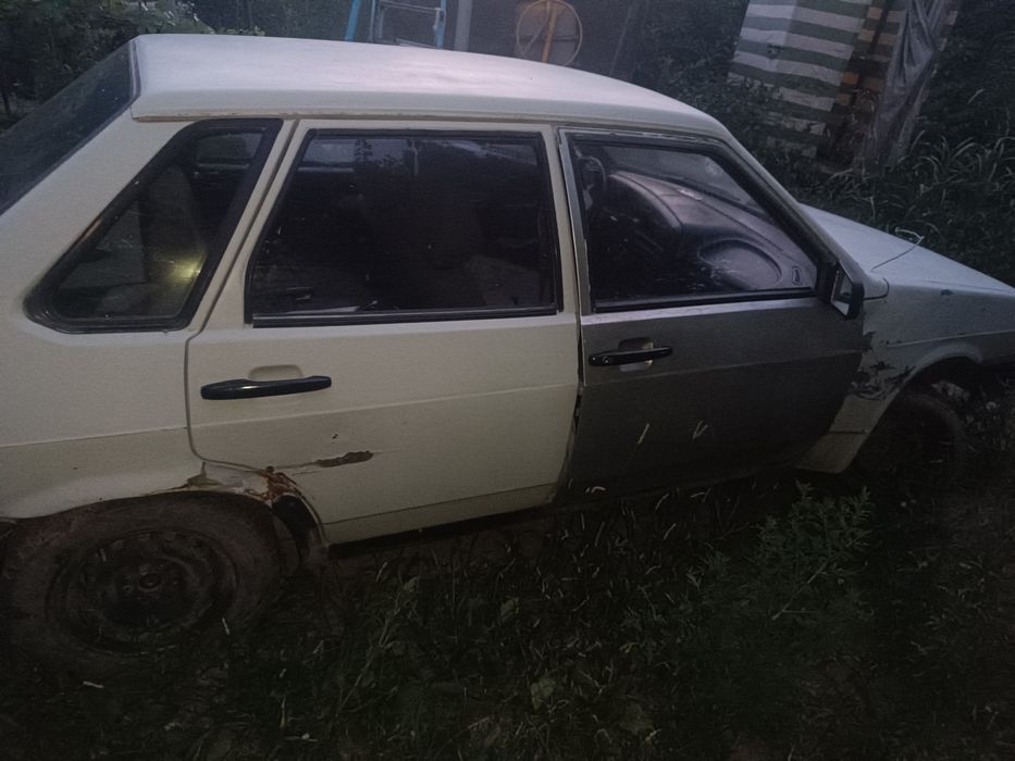 Срочно продам Ваз 2199