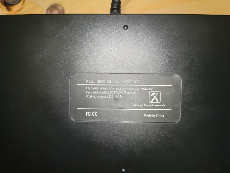 Tastatura mecanica gaming Bajeal switchuri albastre