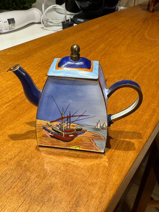 За колекционери-Оригинален ,мини чайник,НОВ,мед ,емайл.
