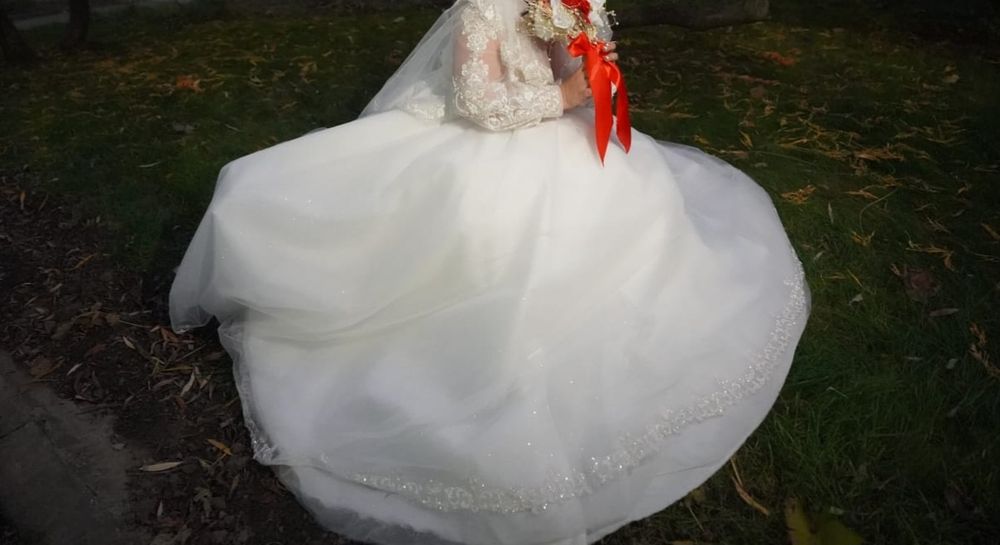 Rochie mireasa stil printesa