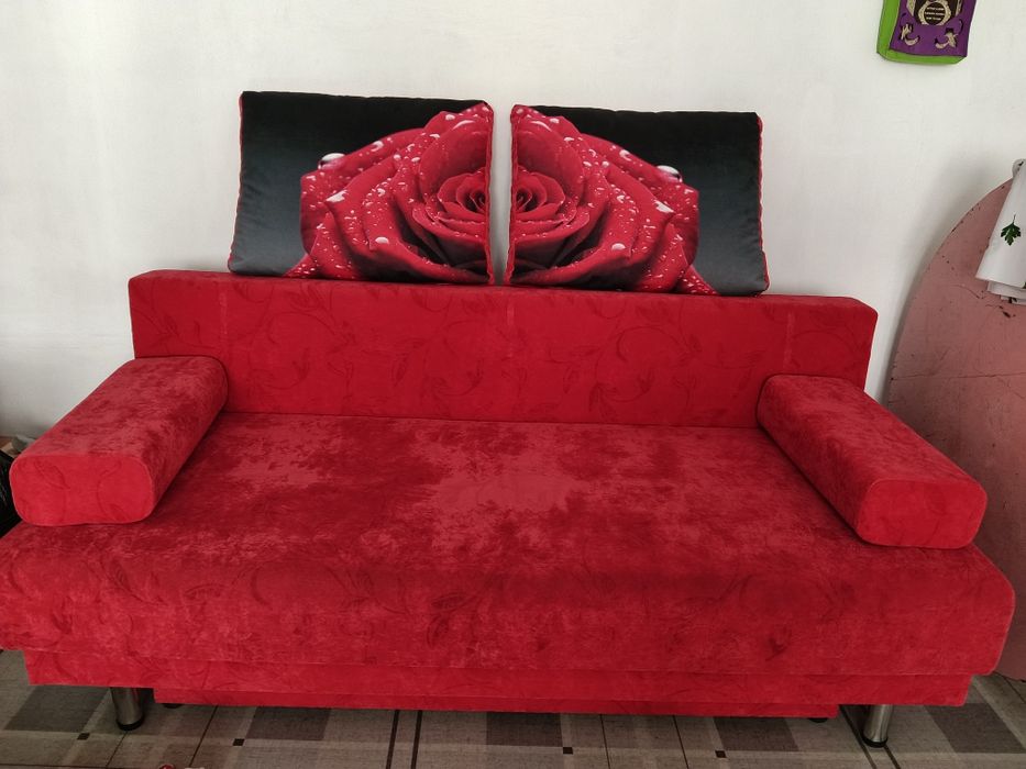 Диван продам срочно