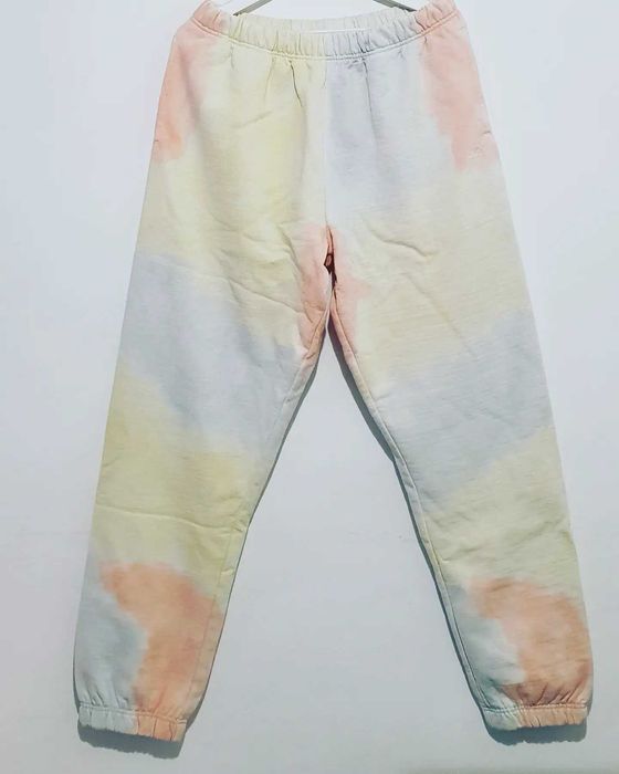 Нови екипи и долнища Wrstbhvr Obey