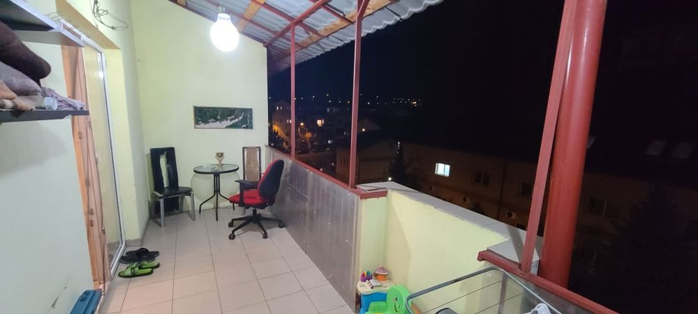 Persoana fizica Vand apartament cu 2 camere