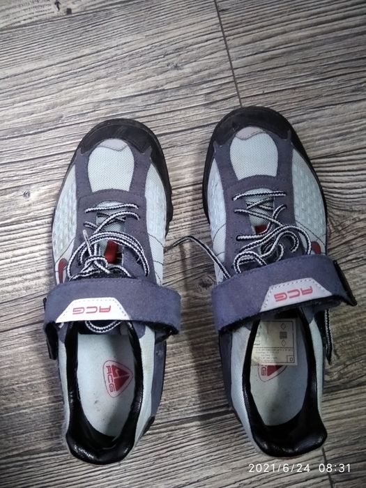 МТБ обувки със заключващ механизъм