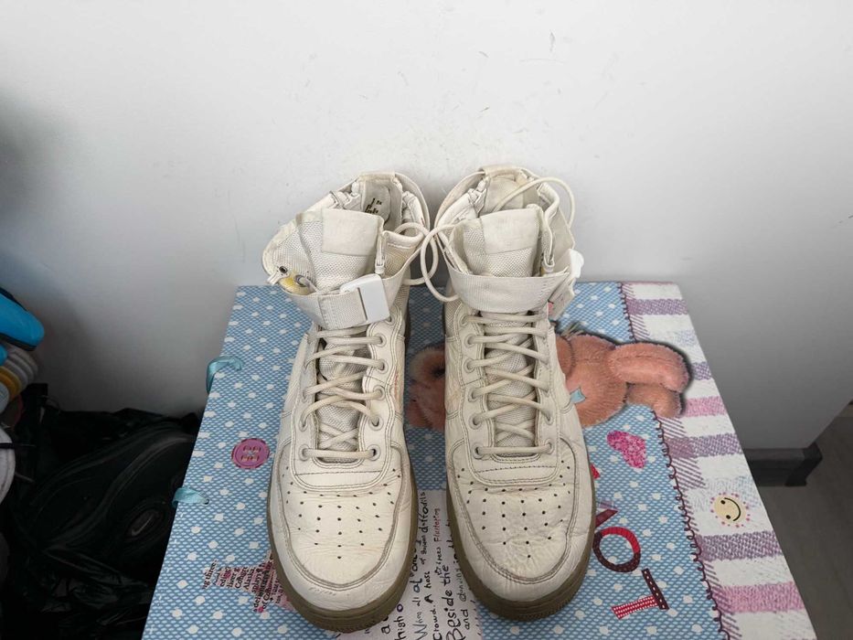 Nike SF Air Force 1 Mid Ivory Olive''оригинални маратонки 44 номер