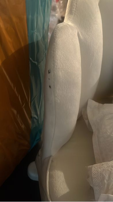 Продам стулья новые