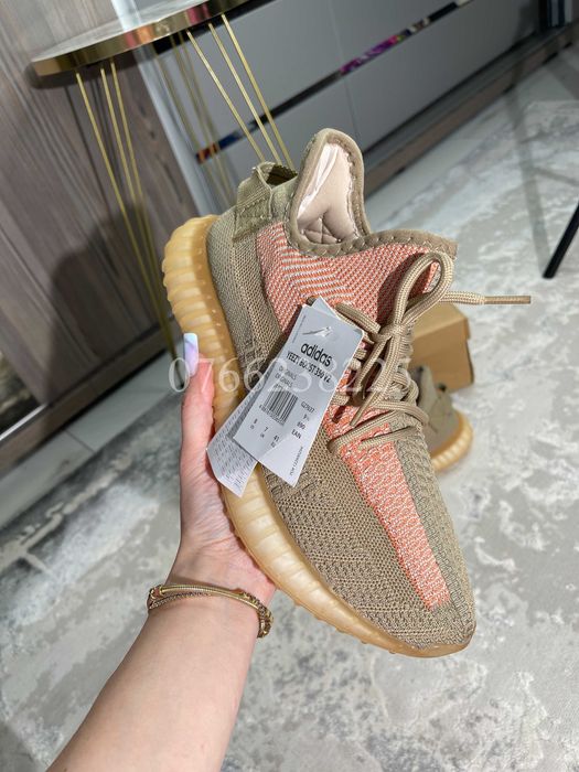 Adidasi YEEZY BOOST 350 V2