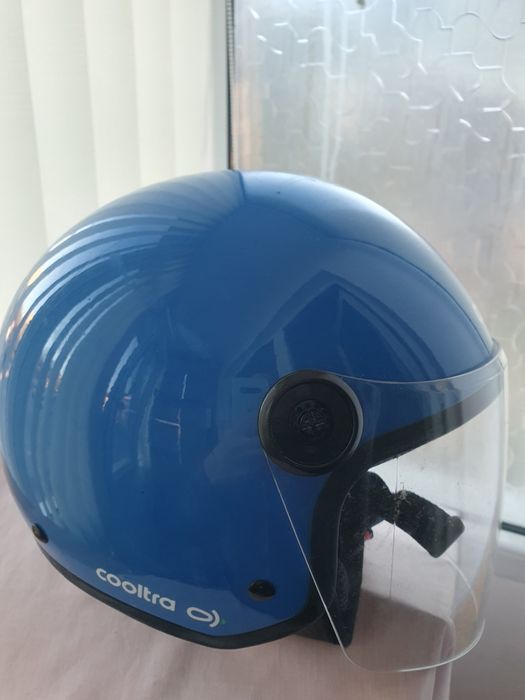 Продавам Каска за мотоциклет