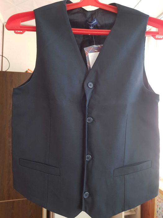 Продаётся костюм для школы