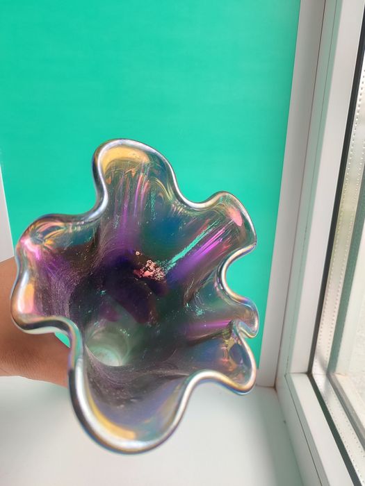 Ваза стеклянная с рисунками цветов