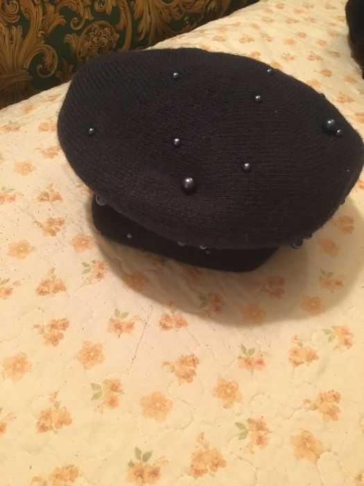 Головные уборы - беретки зимние