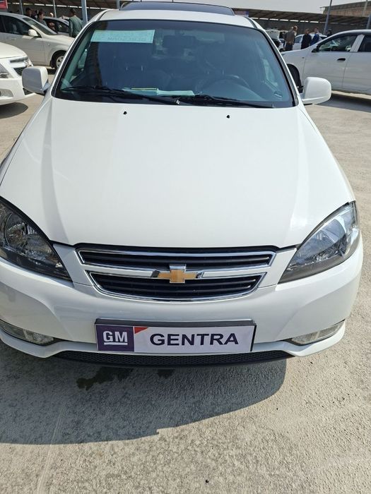 Gentra sotiladi, holati zo'r