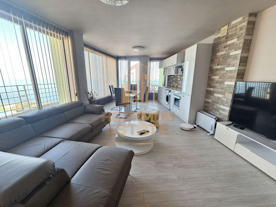 Продава се Двустаен апартамент в Балчик - 65 кв.м за 2077 €/кв.м - Снимка #3