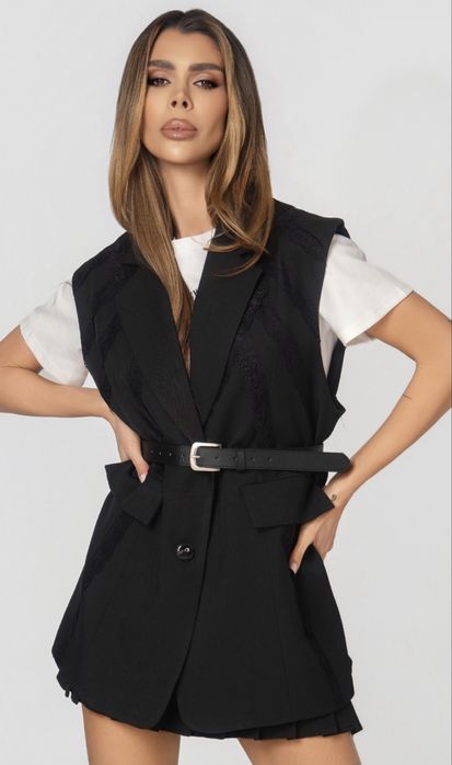 Дамски костюм Zara / сетове и рокли