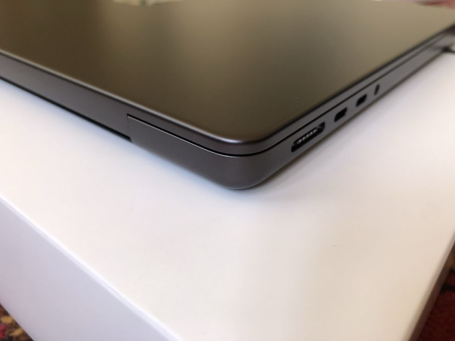 100/45 Cycle Apple MacBook Pro M4 14-inch M4 2024 Space Black LL/A