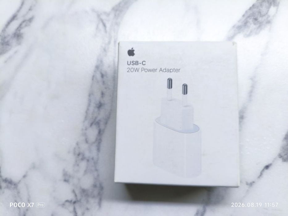 Адаптер   Apple 20W USB-C.