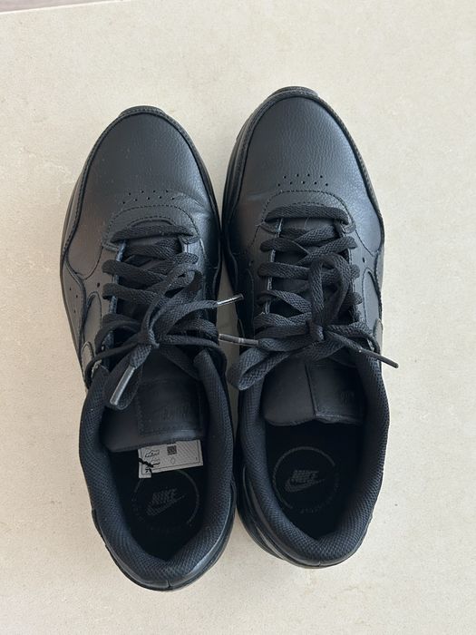 Продавам Nike Air Max SC Leather „Triple Black“. Размер 44,5