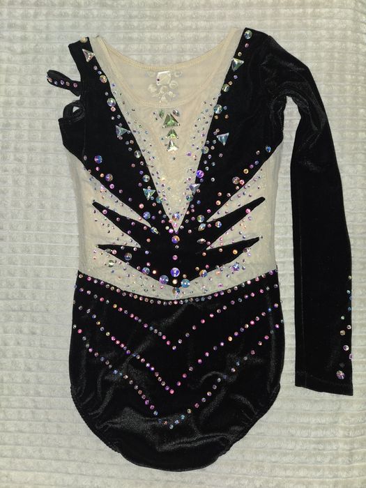 Трико за художествена гимнастика