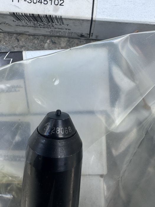 Форсунки новые  для двигателя cummens