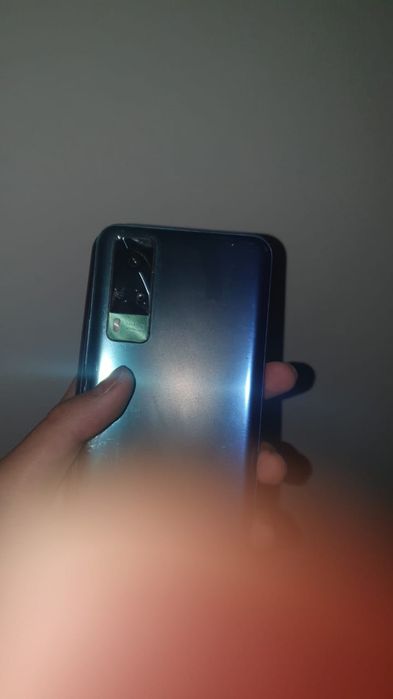 Vivo y31 128gb. .