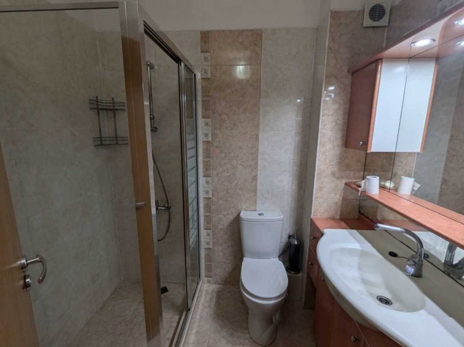 Дава се под наем Тристаен апартамент в София, Изток - 98 кв.м за 1020 € - Снимка #6