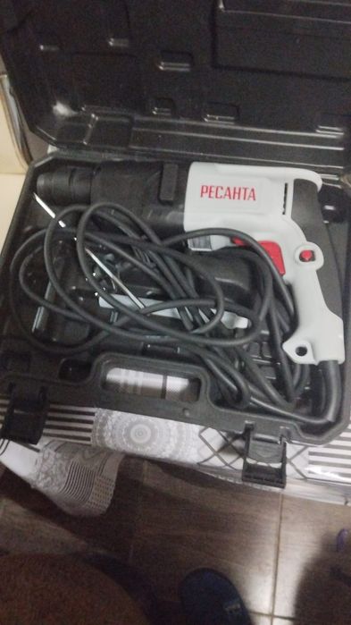 Перфоратор Ресанта новый