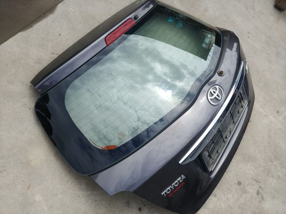 haion  toyota yaris 3 p13 2013