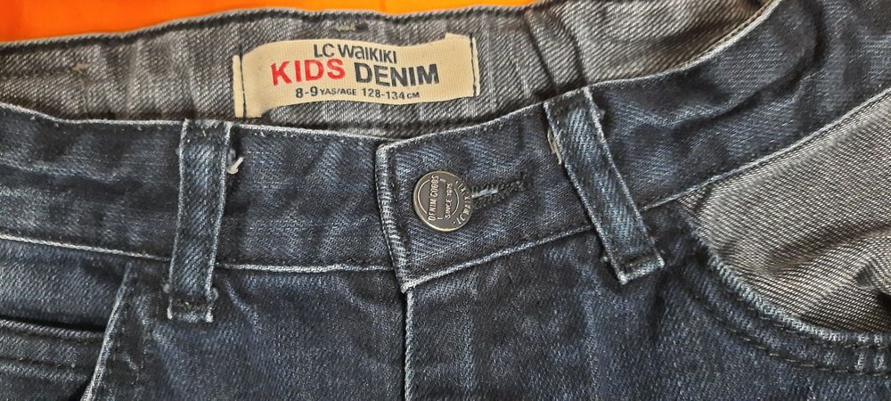 Blugi baiat 8-9 ani Lc Waikiki