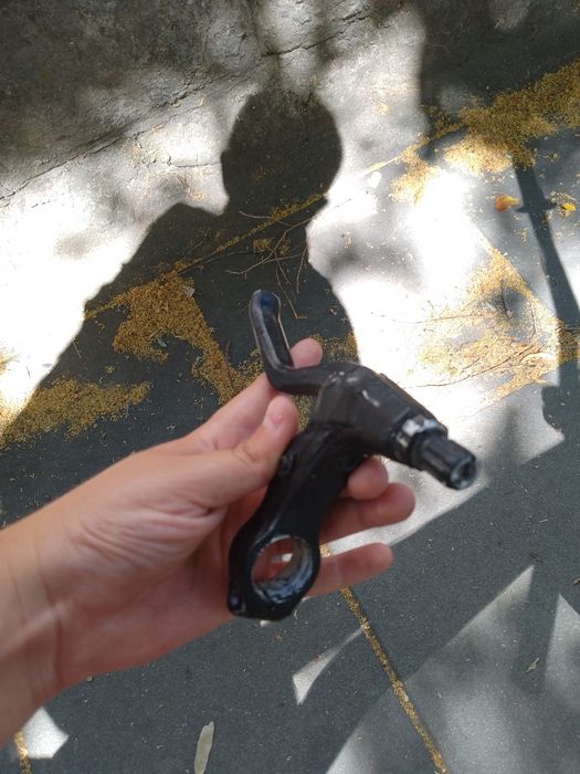 Здрава задна  спирачка