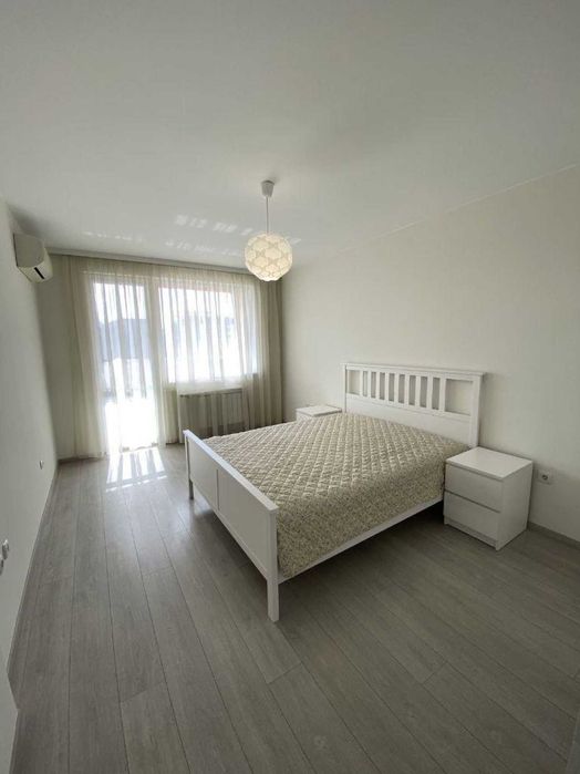 Дава се под наем Тристаен апартамент в Пловдив, Център - 120 кв.м за 650 € - Снимка #3