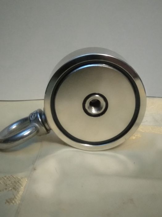 Vând magnet pescuit