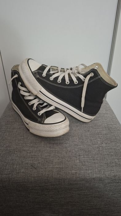 Tenesi Converse fete