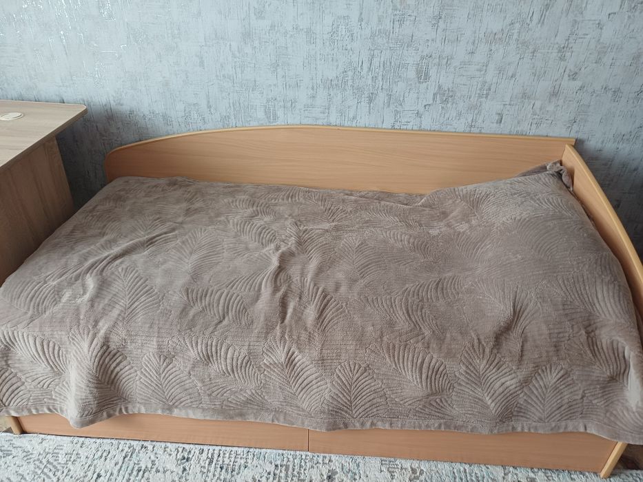 Продаётся мебель для спальни