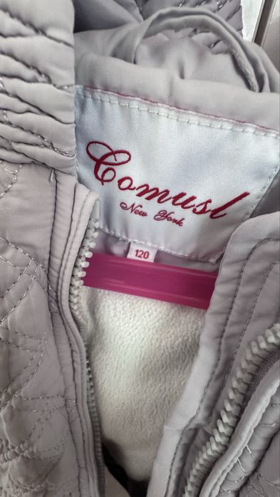 Продам куртку на девочку