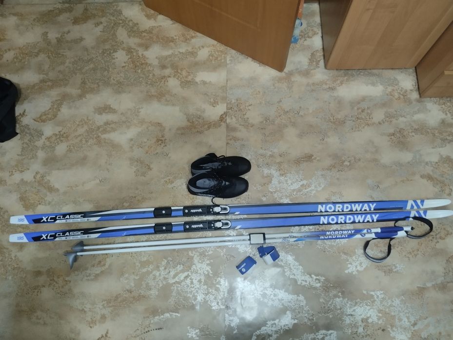 Продам беговой лыжи