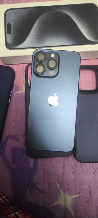 Продам Айфон  15 Pro Max 256 гб