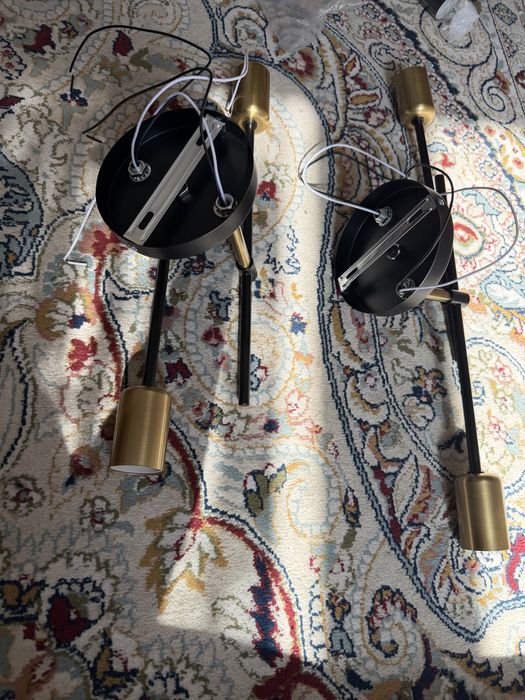 Продам люстры новые