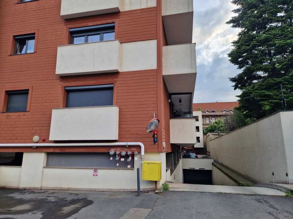 Ofer spre inchiriere loc parcare subteran - Primaria Sector 1