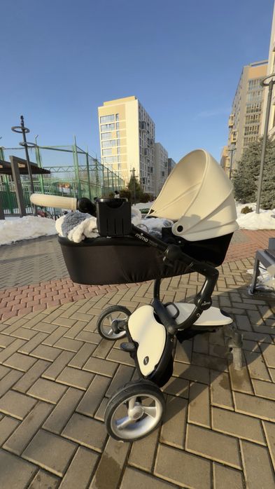 Продам коляску Mima Xari 2в1.