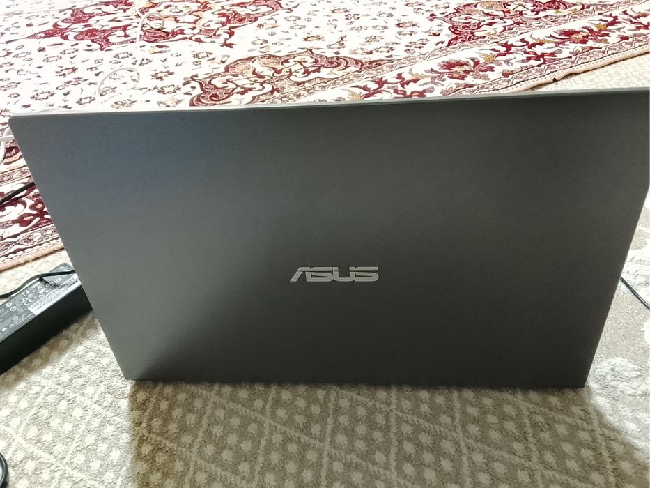 Ноутбук asus laptop15 для учебы взял