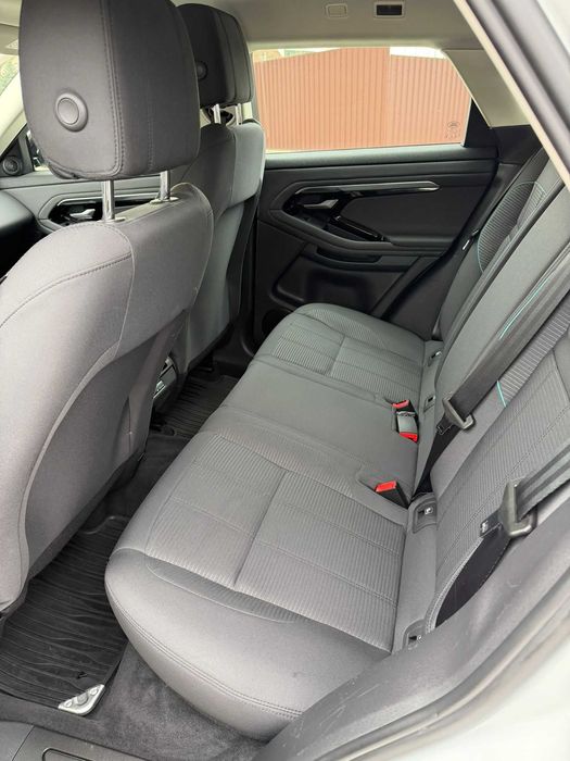 Vand RANGE ROVER EVOQUE  23300 km  an fabricatie Dec 2020 stare excelenta